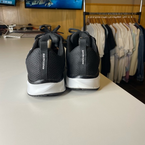 Skechers lite-weight Women's size 9 black white 59889r running sneaker shoe - Picture 4 of 7